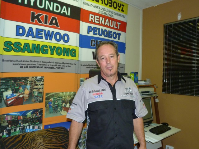 DIRECTOR MR JOHN HUNT