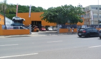 Road view of Sparesboyz